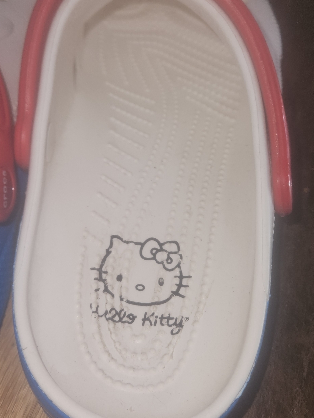 Hello Kitty Crocs Women's 10 - Picture 5 of 7